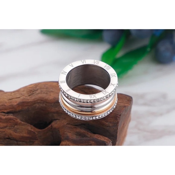 Roman Numeral Swarovski Crystals Stuck Up Eternity Gold Silver Rose Gold Ring - Picture 6 of 16
